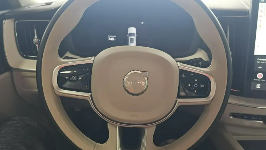 VOLVO XC60 -