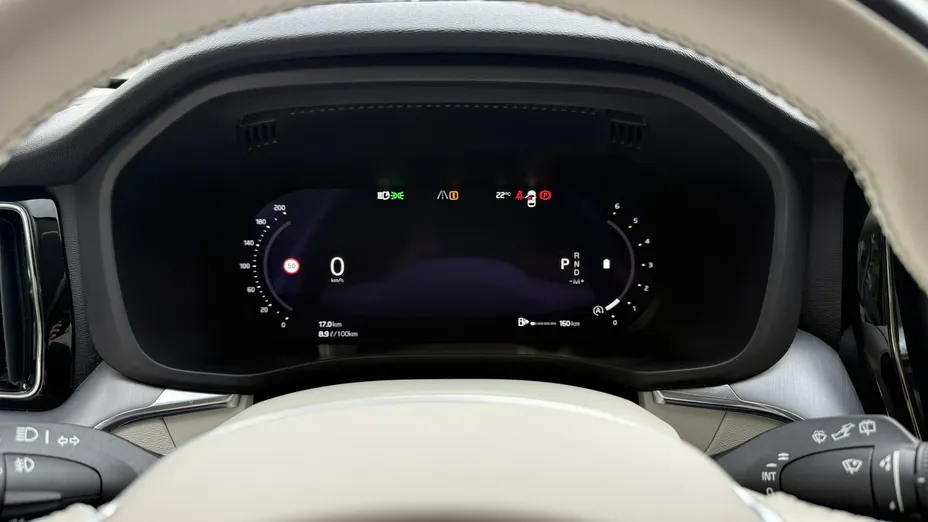VOLVO XC60 -