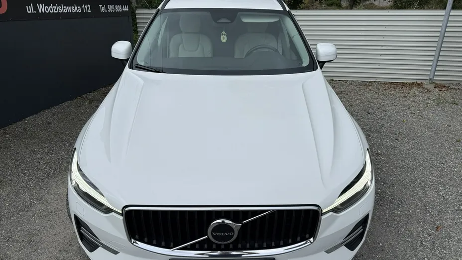 VOLVO XC60 -
