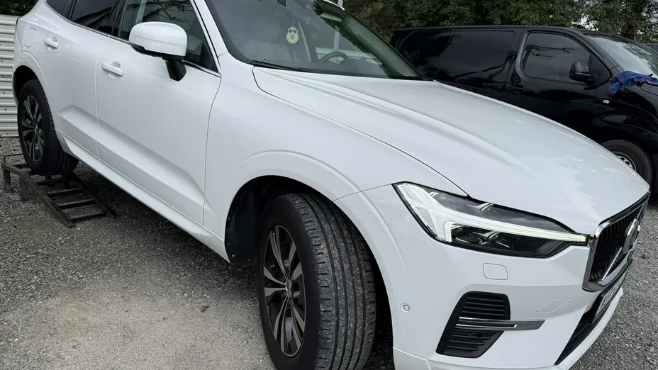 VOLVO XC60 -