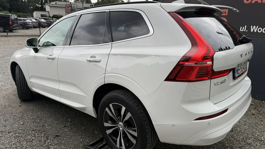 VOLVO XC60 -