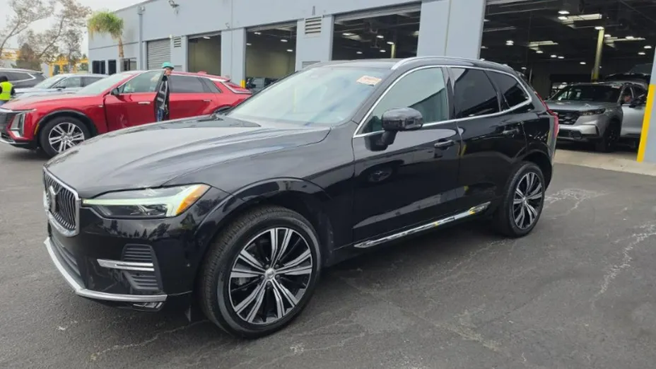 VOLVO XC60 -