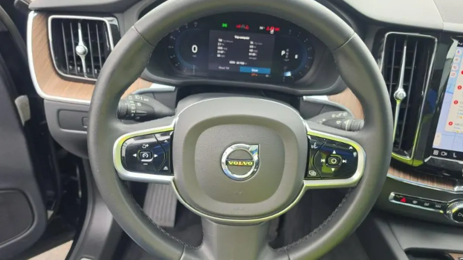 VOLVO XC60 -