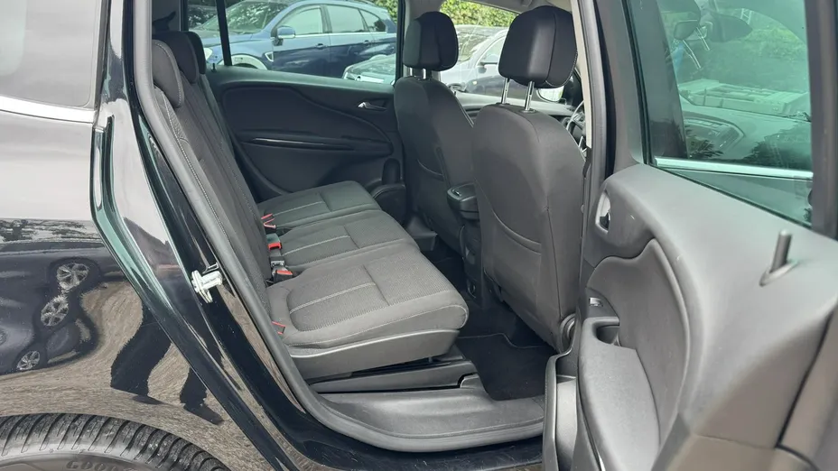 OPEL Zafira -