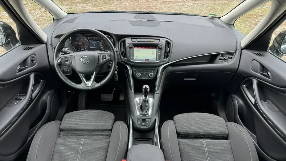 OPEL Zafira -