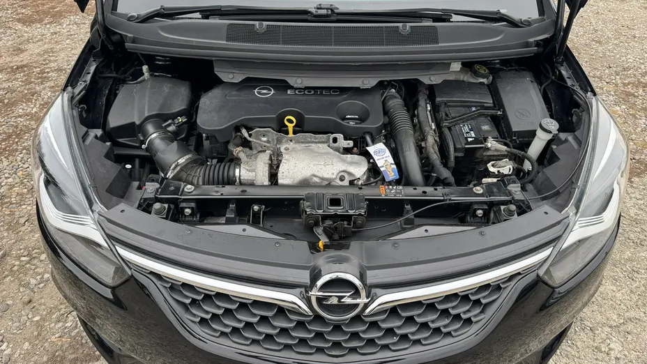 OPEL Zafira -