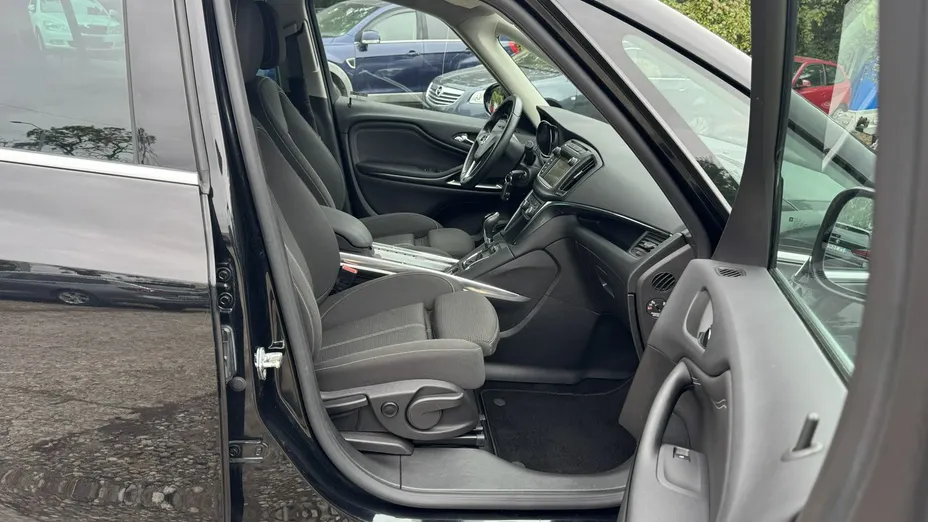 OPEL Zafira -