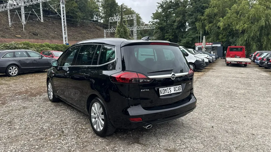 OPEL Zafira -