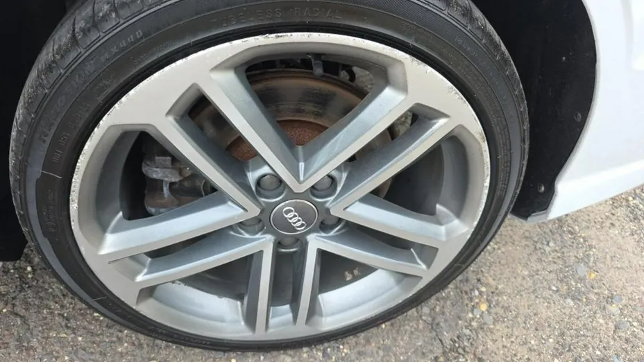 AUDI A3 Limousine -