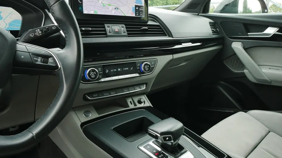 AUDI Q5 -