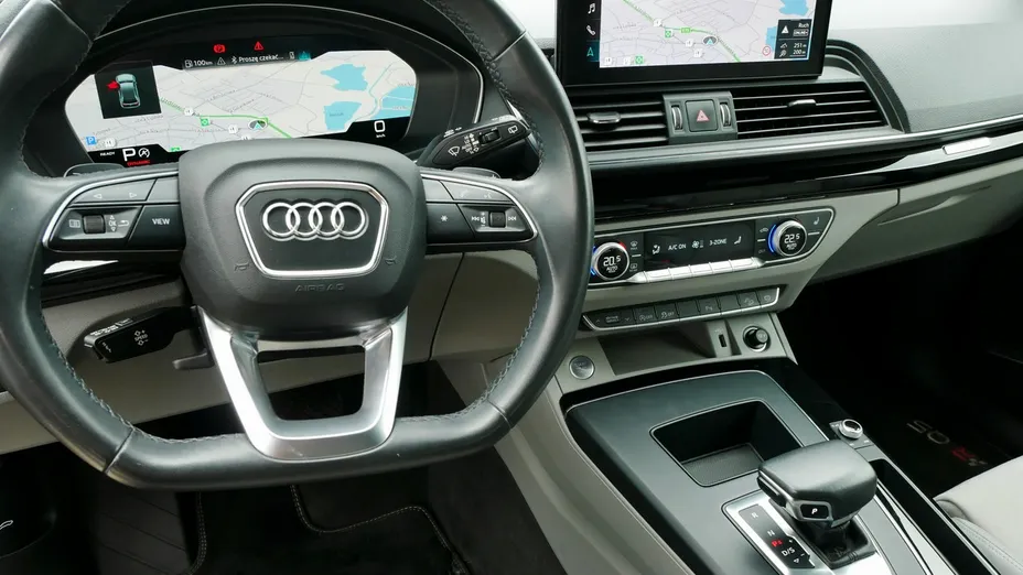 AUDI Q5 -