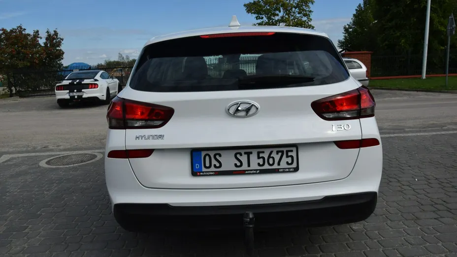 HYUNDAI i30 -