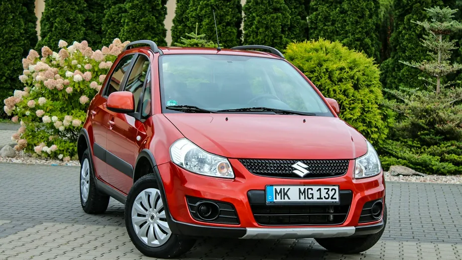 SUZUKI SX4 -