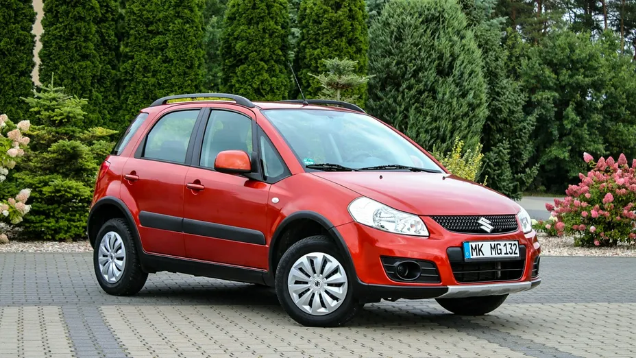 SUZUKI SX4 -