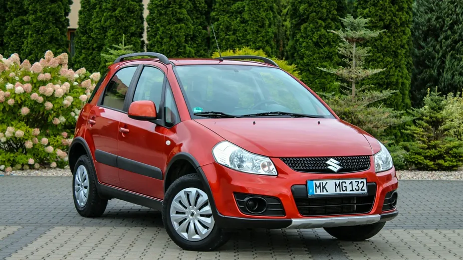 SUZUKI SX4 -