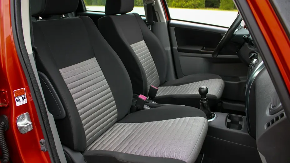 SUZUKI SX4 -