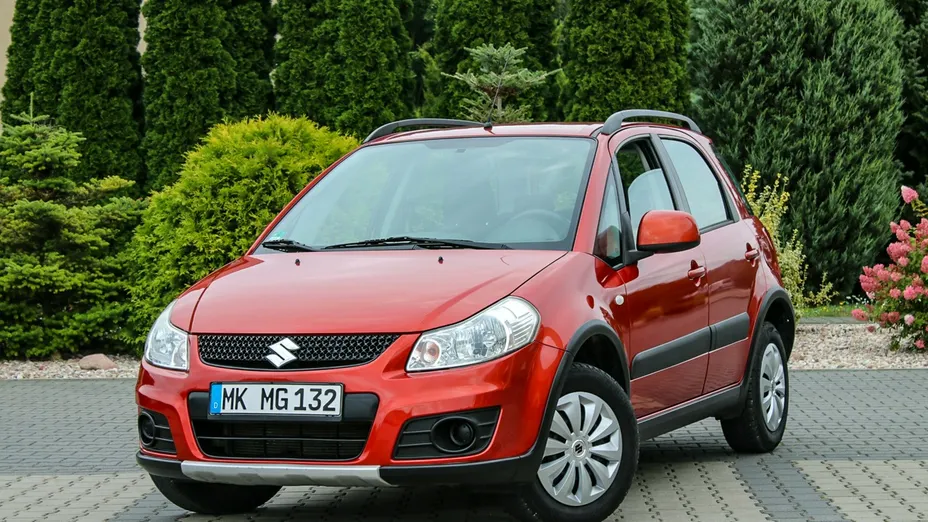 SUZUKI SX4 -