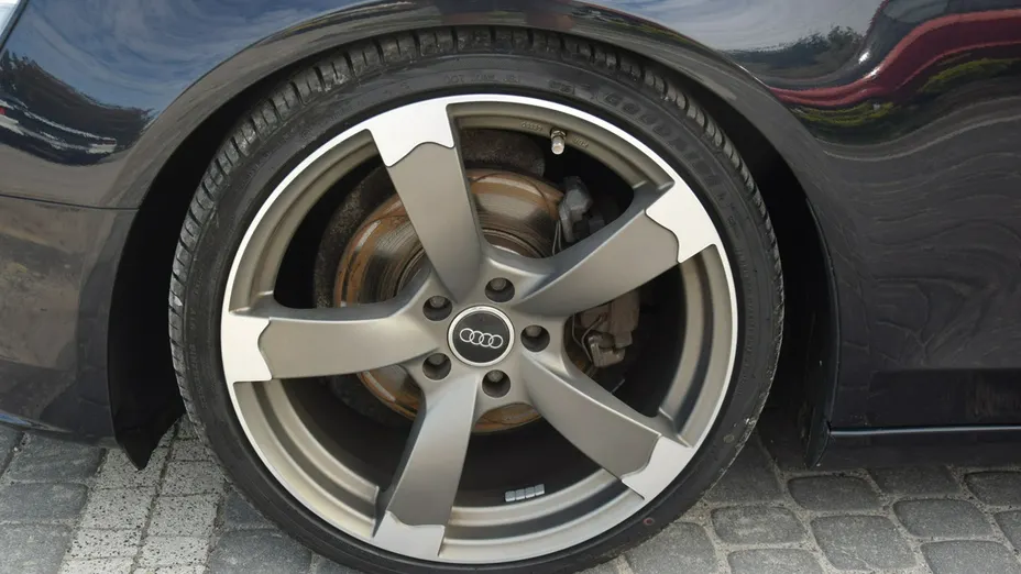 AUDI A4 Avant -
