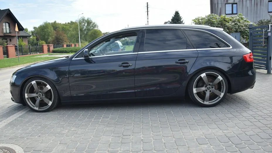 AUDI A4 Avant -