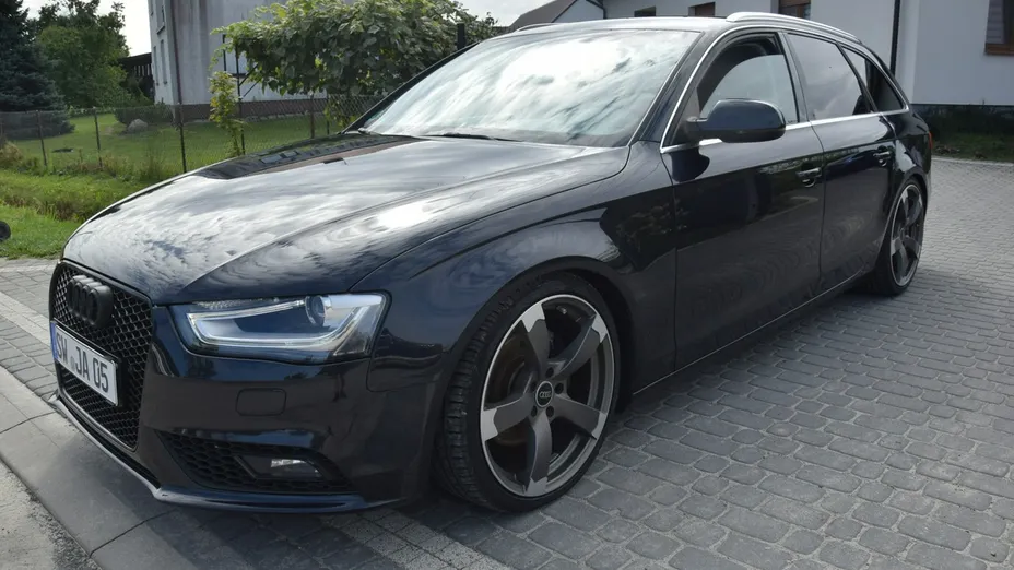 AUDI A4 Avant -