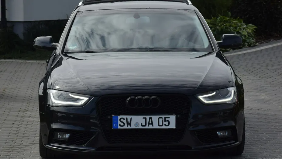 AUDI A4 Avant -