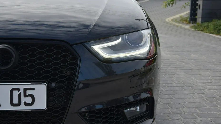 AUDI A4 Avant -