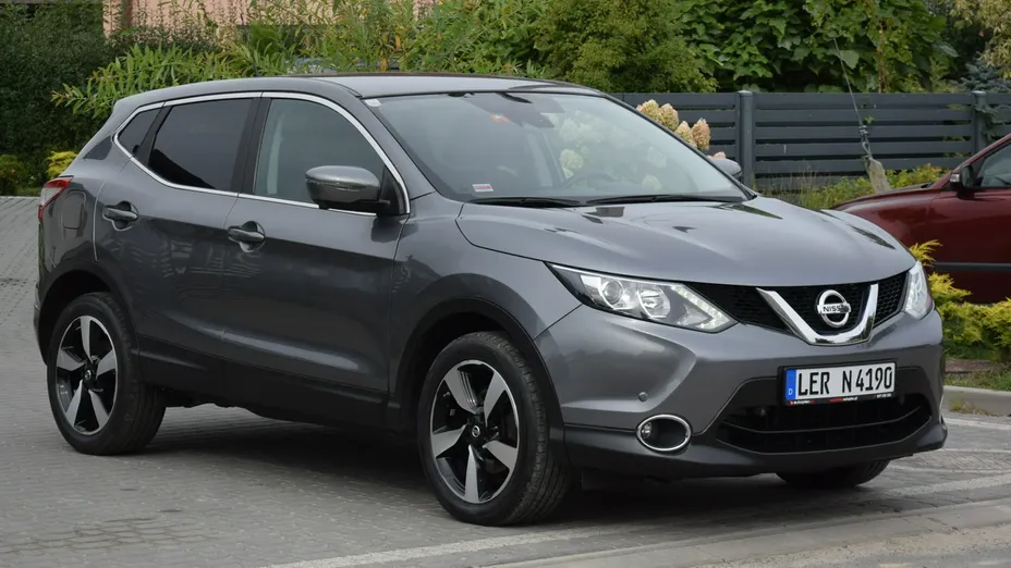 NISSAN Qashqai -
