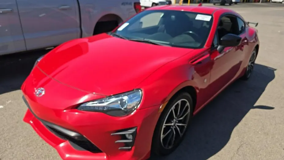 TOYOTA GT86 -