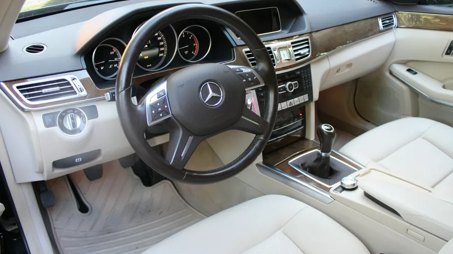 MERCEDES-BENZ E Klasa -