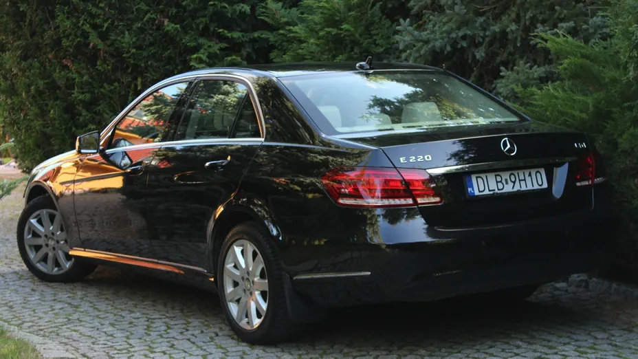 MERCEDES-BENZ E Klasa -