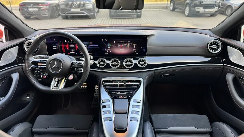 MERCEDES-BENZ AMG GT -