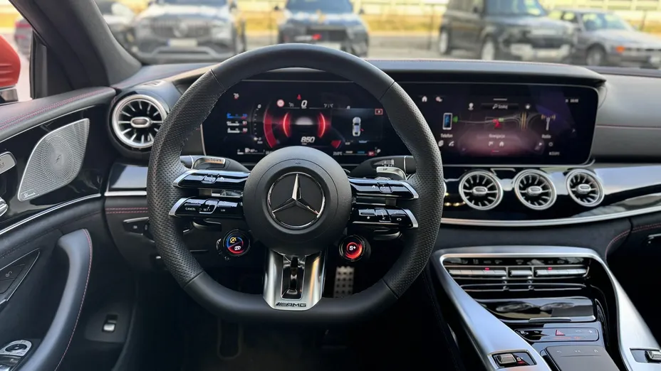 MERCEDES-BENZ AMG GT -