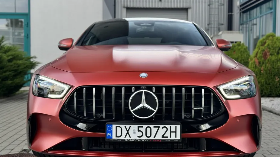 MERCEDES-BENZ AMG GT -