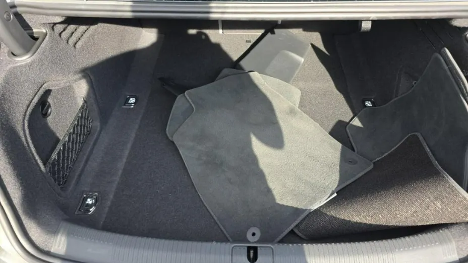 AUDI A4 -