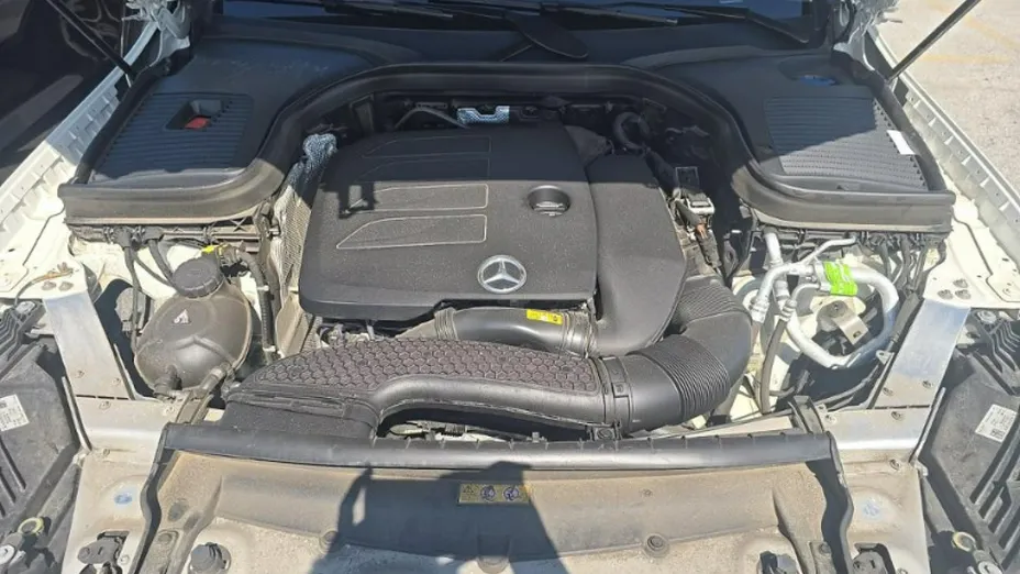 MERCEDES-BENZ GLC -