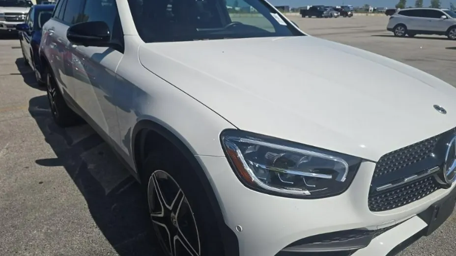 MERCEDES-BENZ GLC -