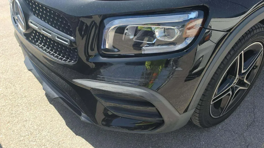 MERCEDES-BENZ GLB -