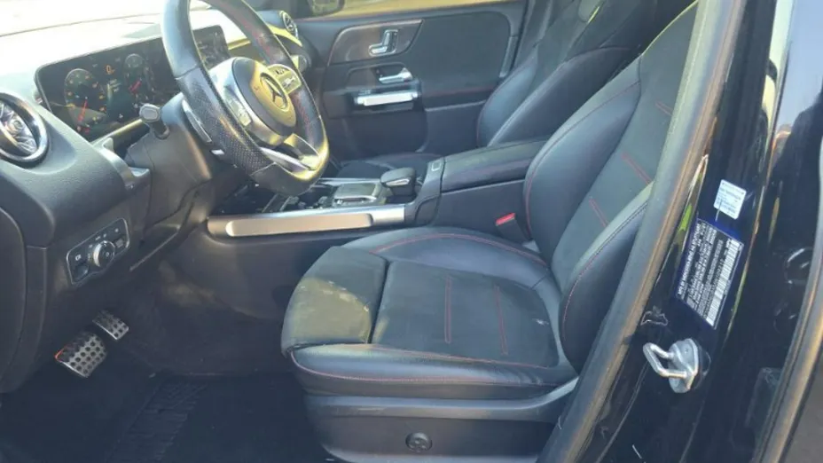 MERCEDES-BENZ GLB -