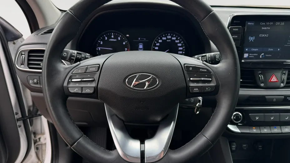 HYUNDAI i30 -