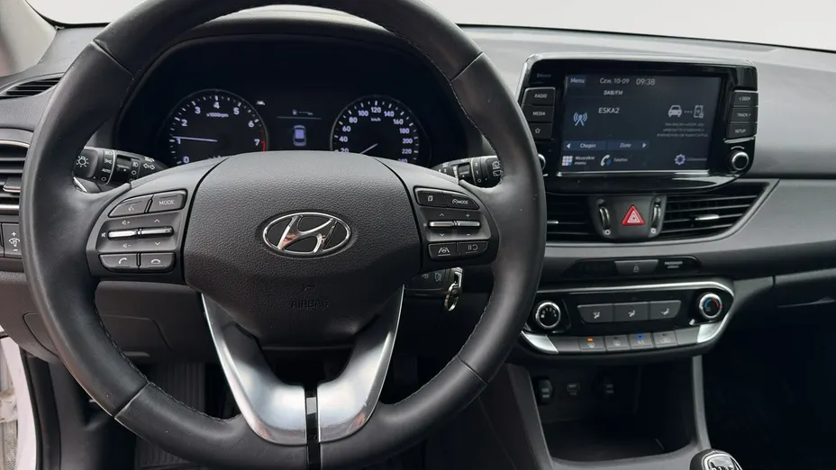 HYUNDAI i30 -