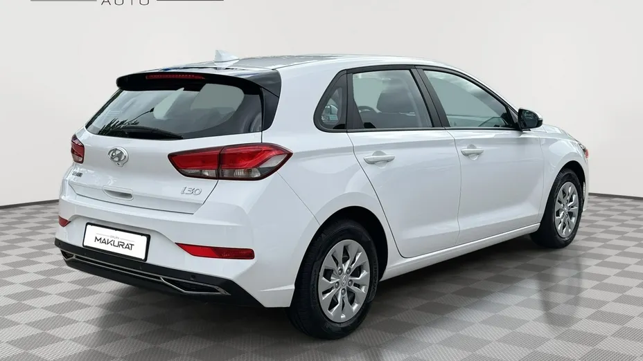 HYUNDAI i30 -