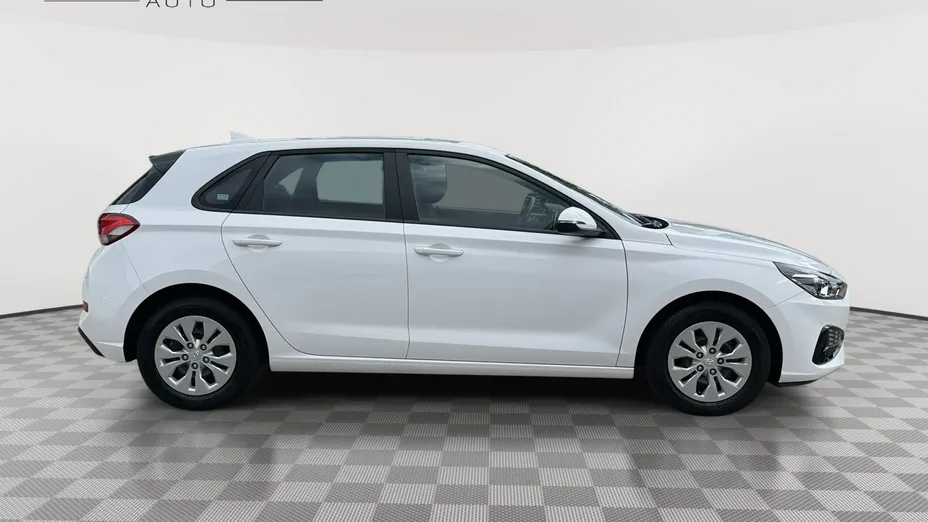 HYUNDAI i30 -