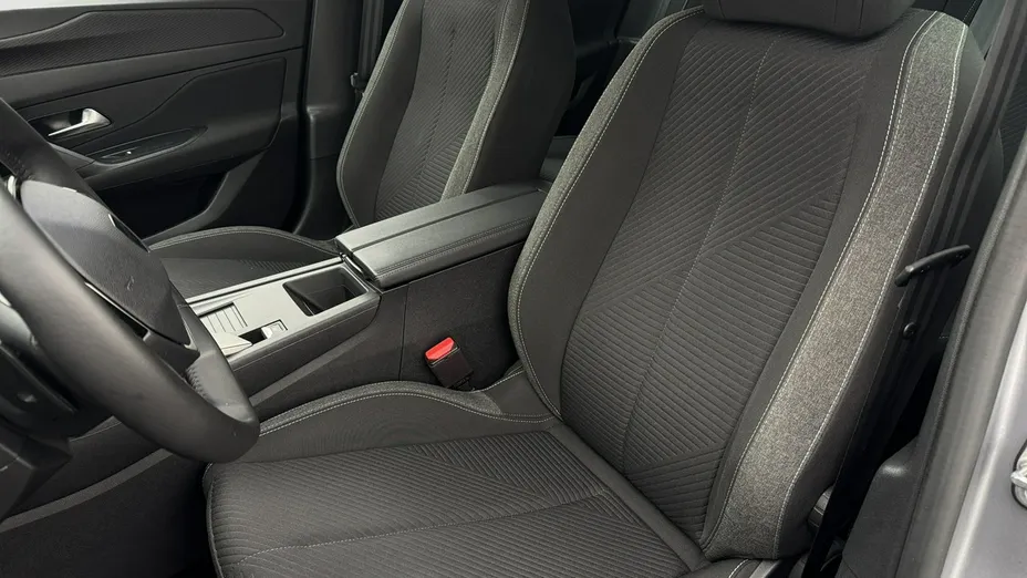 PEUGEOT 308 -
