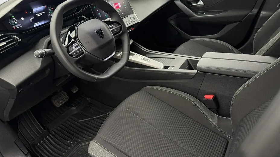 PEUGEOT 308 -