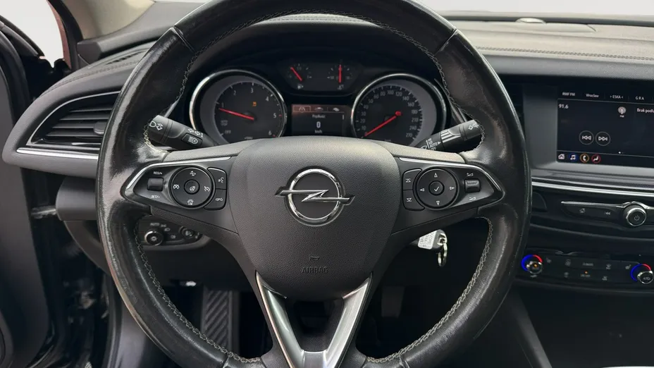 OPEL Insignia -