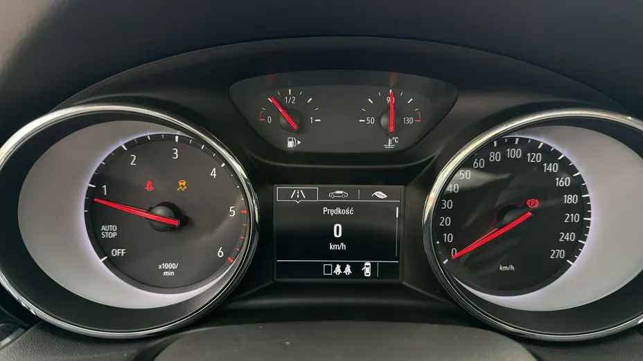 OPEL Insignia -