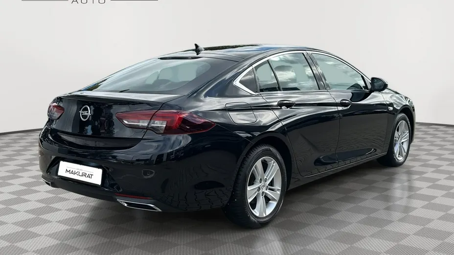 OPEL Insignia -