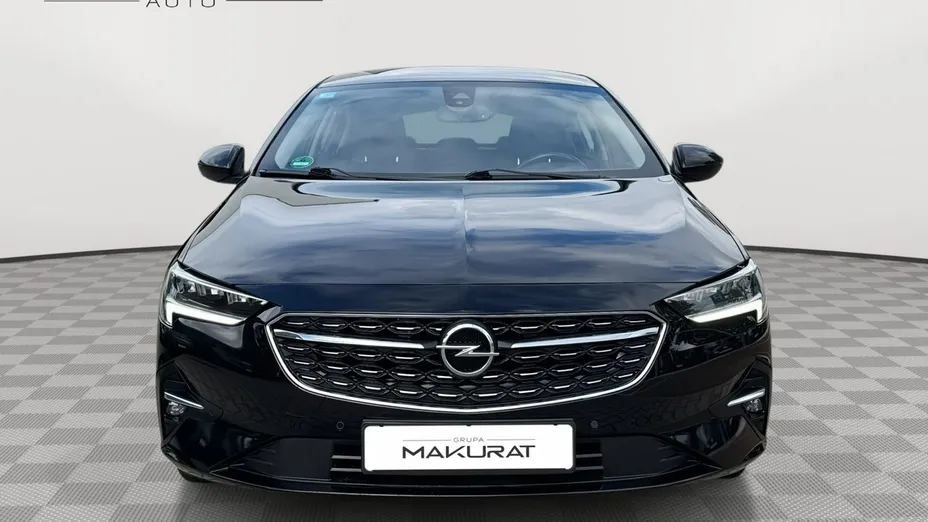 OPEL Insignia -