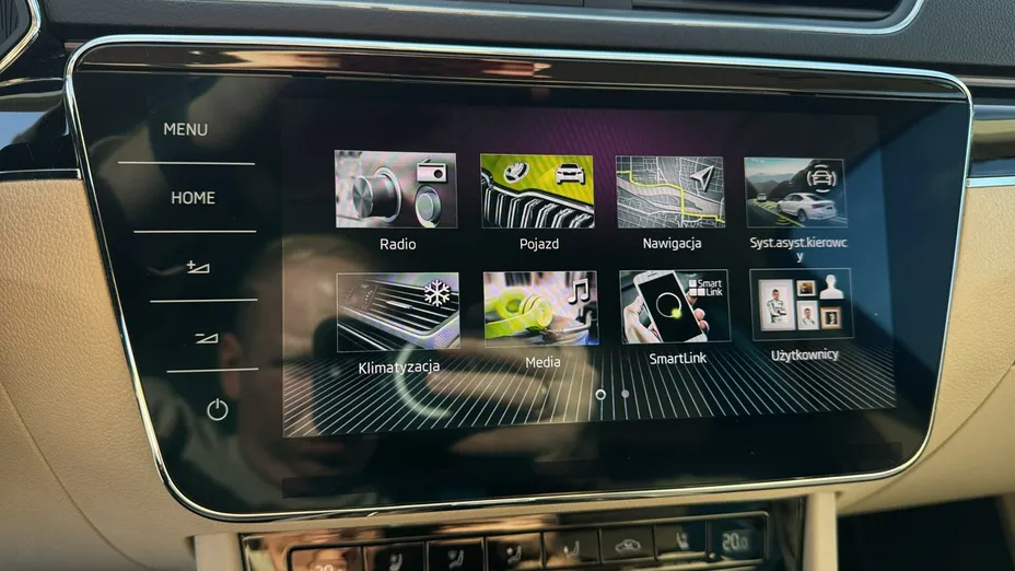 SKODA Superb -
