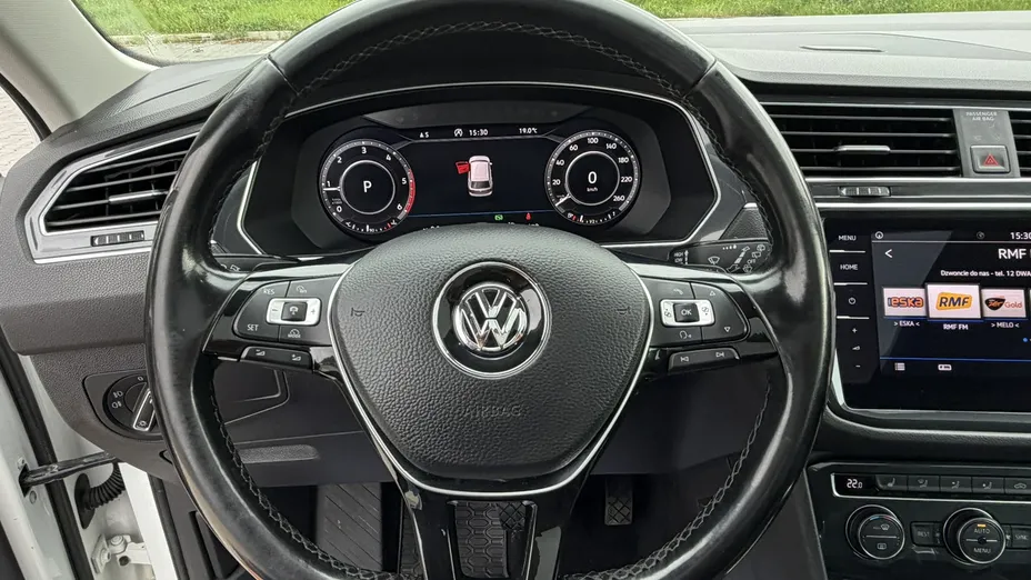 VOLKSWAGEN Tiguan -